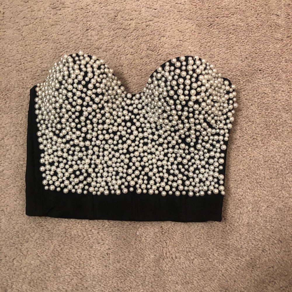Pearl-encrusted strapless bustier top